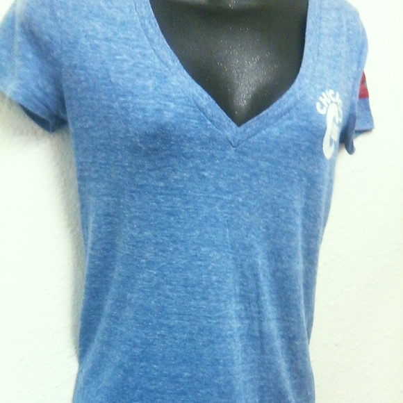 MLB Chicago Cubs Women's Pink V Secret Top - Picture 2 of 7